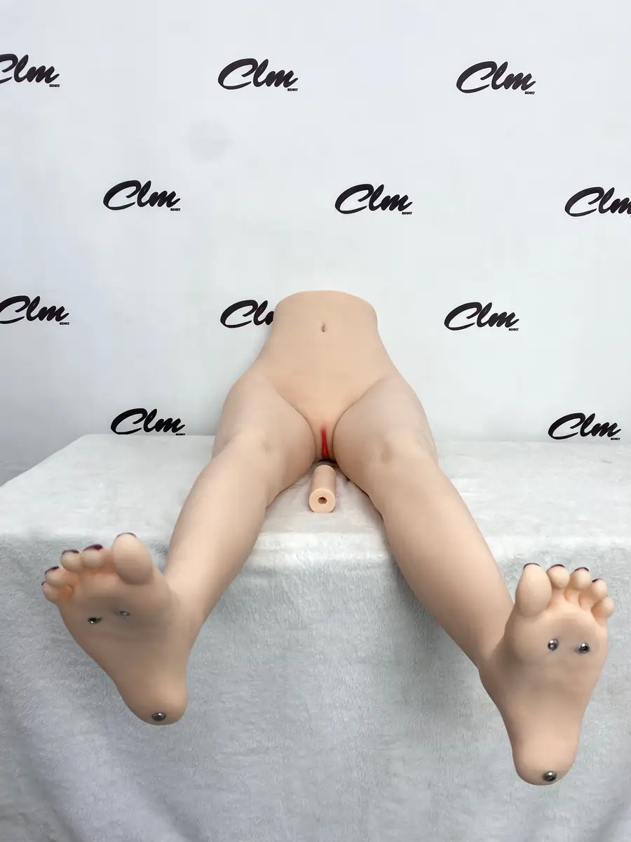CLM 160(US) Leg Realistic TPE Lower Body – 160(US) Leg 1